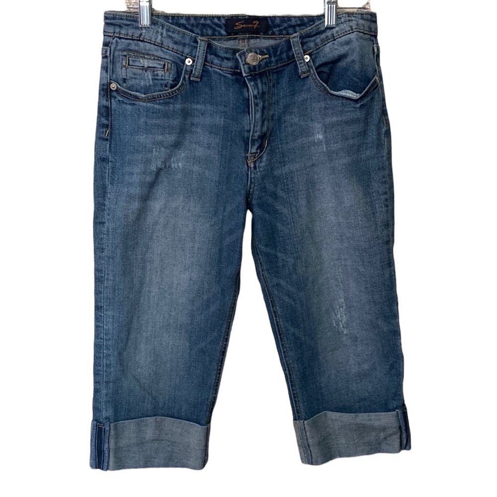 Capri distressed jeans size 10